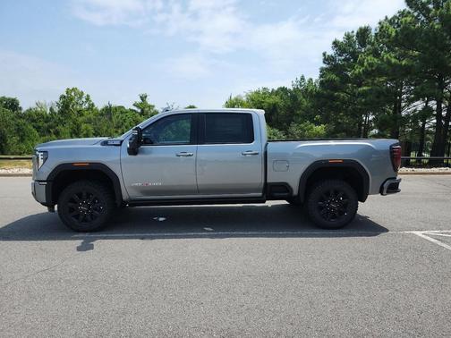 2025 GMC Sierra 2500 AT4
