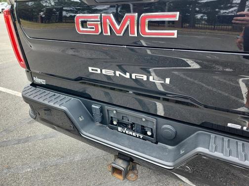 2022 GMC Sierra 2500 Denali