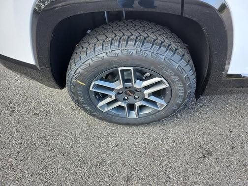 2026 GMC Terrain AWD AT4