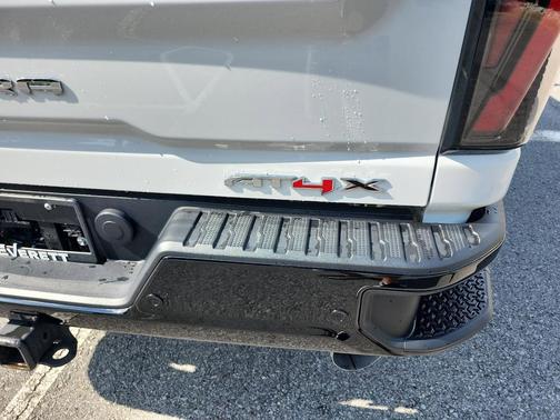 2024 GMC Sierra 2500 AT4X
