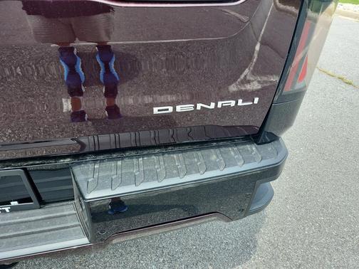 2025 GMC Sierra EV Max Range Denali