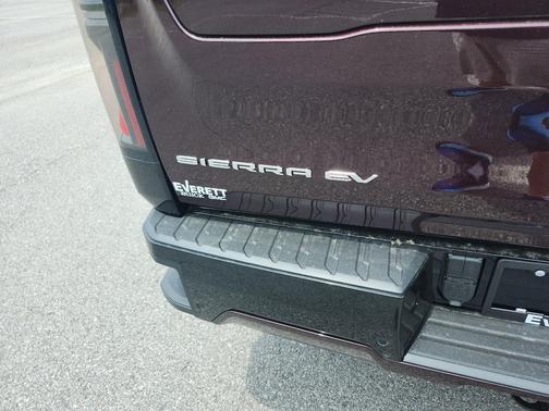 2025 GMC Sierra EV Max Range Denali