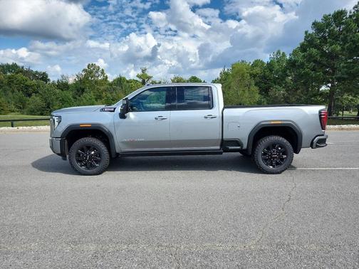 2026 GMC Sierra 2500 AT4
