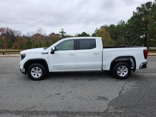 2025 GMC Sierra 1500 SLE