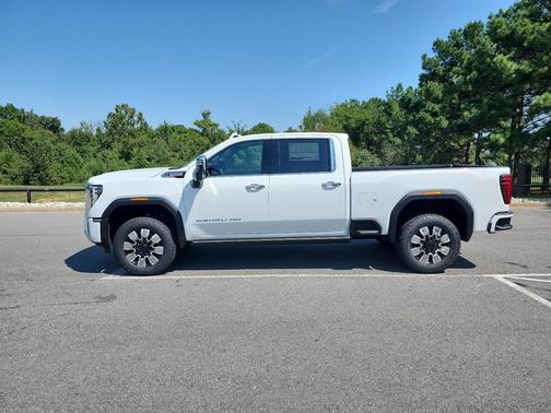 2026 GMC Sierra 2500 Denali
