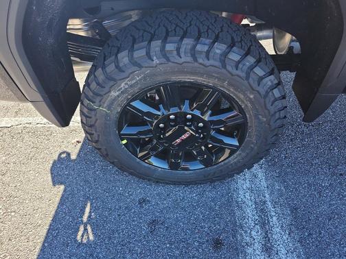 2026 GMC Sierra 2500 AT4