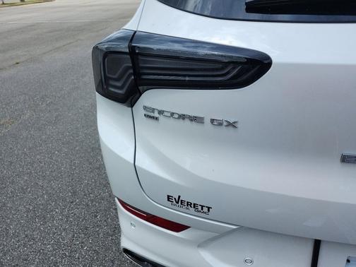 2026 Buick Encore GX Avenir