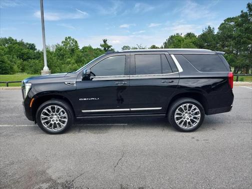 2025 GMC Yukon Denali