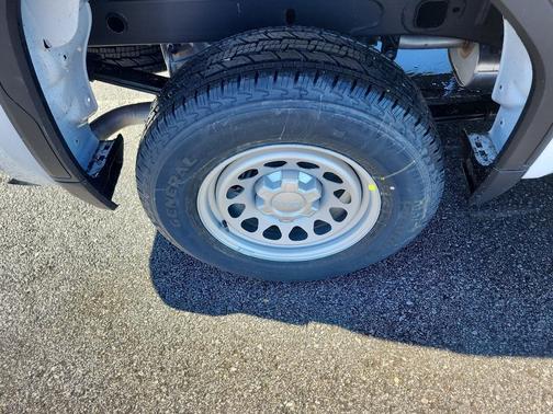Summit White 2026 GMC Sierra 1500 Pro