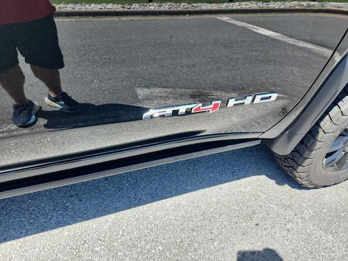Onyx Black 2026 GMC Sierra 2500 AT4