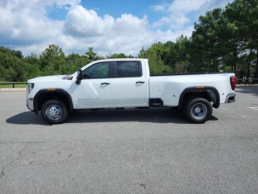 2026 GMC Sierra 3500 Base