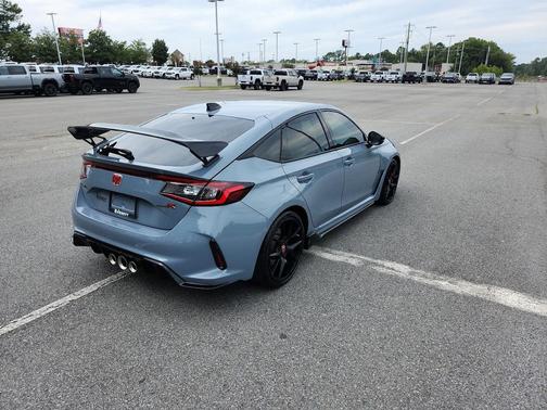 2025 Honda Civic Type R Base (M6)