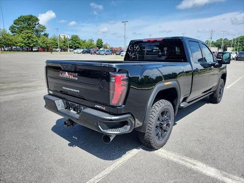 2025 GMC Sierra 2500 AT4