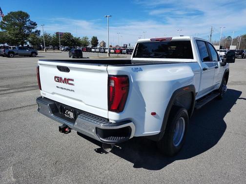 2025 GMC Sierra 3500 Base