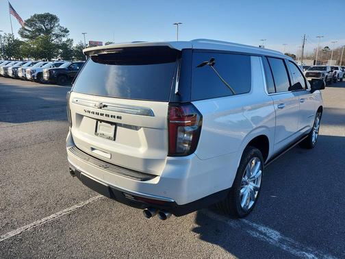 2022 Chevrolet Suburban 2WD High Country
