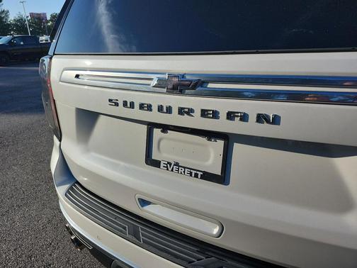 2022 Chevrolet Suburban 2WD High Country