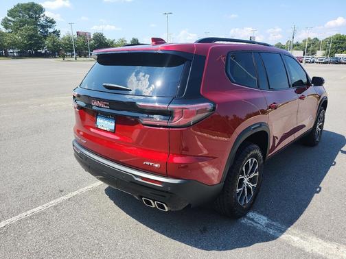 2024 GMC Acadia AWD AT4
