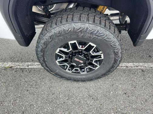 Summit White 2026 GMC Sierra 2500 AT4X