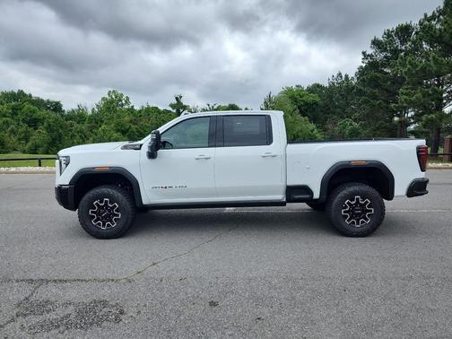 Summit White 2026 GMC Sierra 2500 AT4X