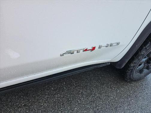 2025 GMC Sierra 2500 AT4