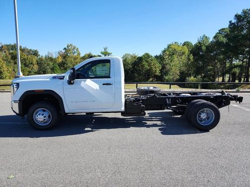 2026 GMC Sierra 3500 Base