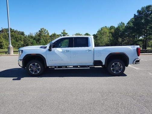 2026 GMC Sierra 2500 SLT