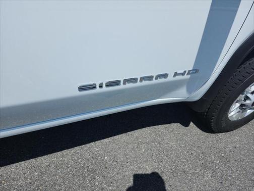 2025 GMC Sierra 2500 Base