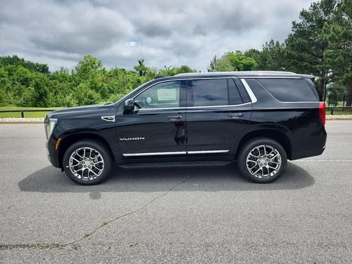 Onyx Black 2026 GMC Yukon 4WD Elevation