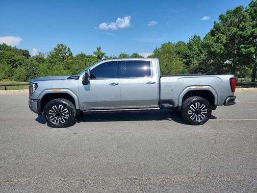 2024 GMC Sierra 2500 Denali Ultimate