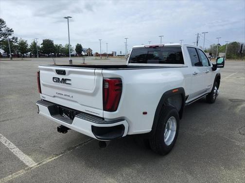 2025 GMC Sierra 3500 Denali