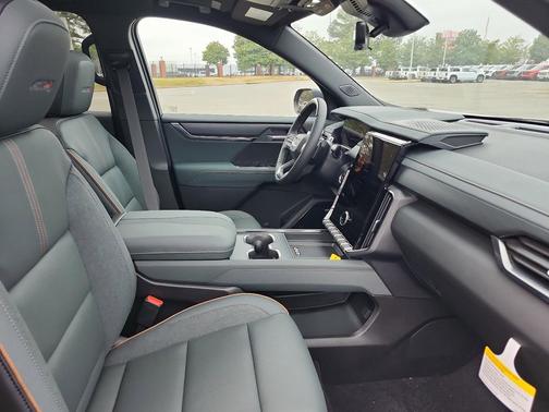 2026 GMC Acadia AT4 AWD