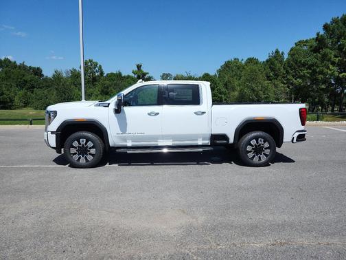 2025 GMC Sierra 2500 Denali