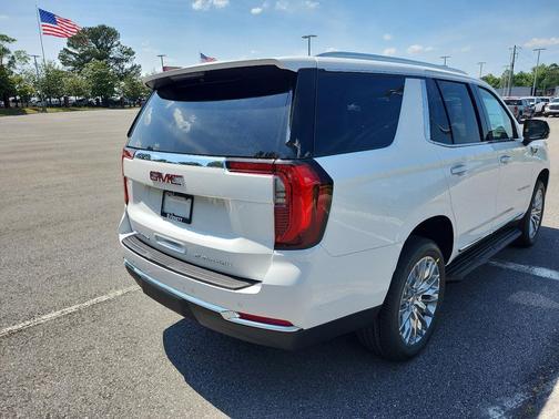 Summit White 2026 GMC Yukon 4WD Elevation