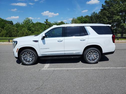 Summit White 2026 GMC Yukon 4WD Elevation