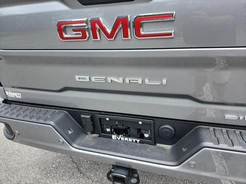 2025 GMC Sierra 2500 Denali