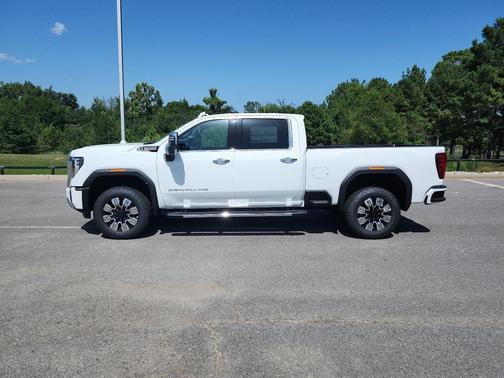 2025 GMC Sierra 2500 Denali