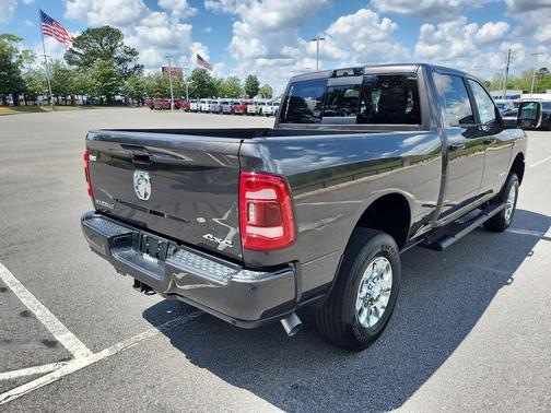 2024 RAM 2500 Laramie Crew Cab 4x4 6'4' Box