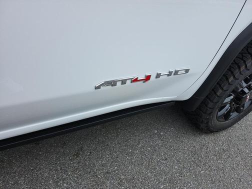 2026 GMC Sierra 2500 AT4