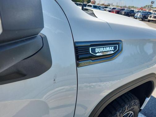 Summit White 2026 GMC Sierra 1500 AT4
