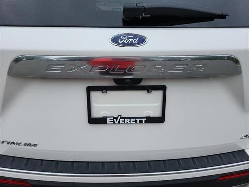 2022 Ford Explorer Platinum