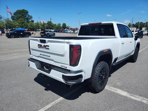 2025 GMC Sierra 2500 AT4