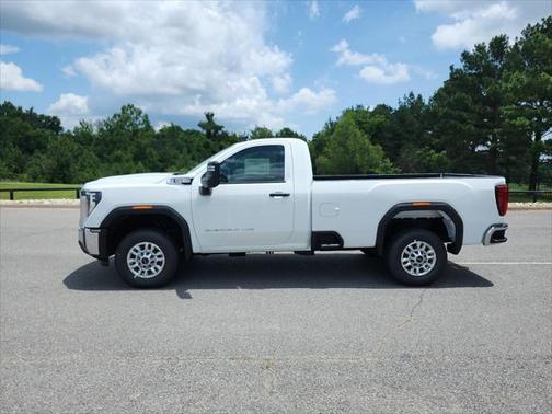 2025 GMC Sierra 2500 Base