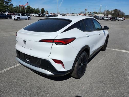 Summit White 2026 Buick Envista Sport Touring FWD