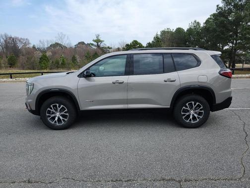 2026 GMC Acadia AT4 AWD