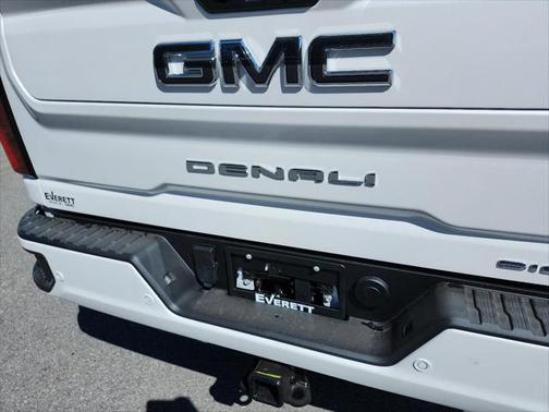 2025 GMC Sierra 2500 Denali Ultimate