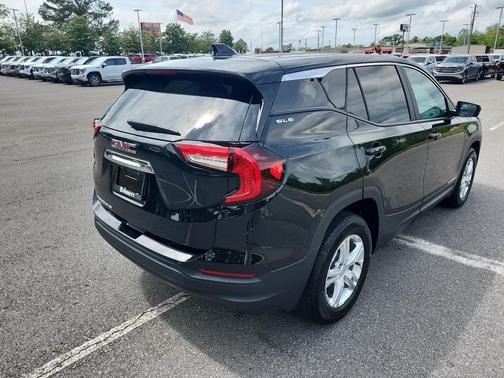 Ebony Twilight Metallic 2024 GMC Terrain SLE