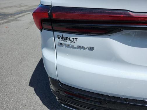 Iridescent White Tricoat 2026 Buick Enclave Sport Touring