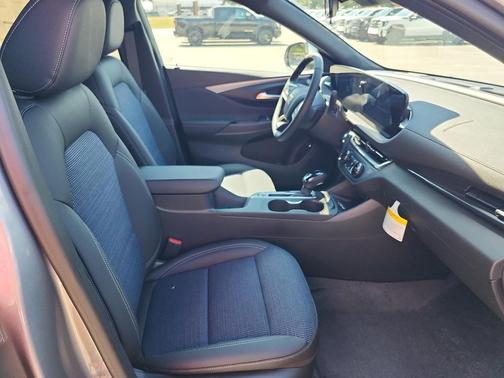 Moonstone Gray Metallic 2026 Buick Envista Preferred FWD