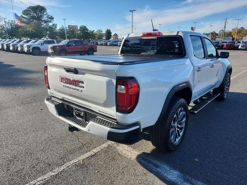 2024 GMC Canyon Denali