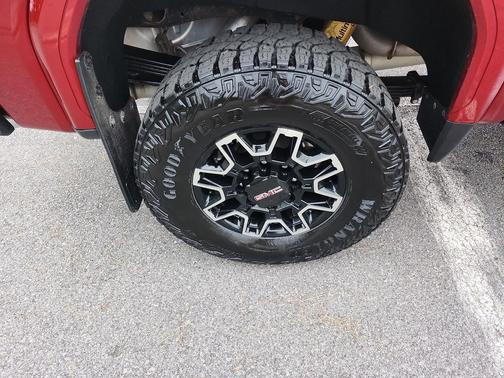 2024 GMC Sierra 2500 AT4X